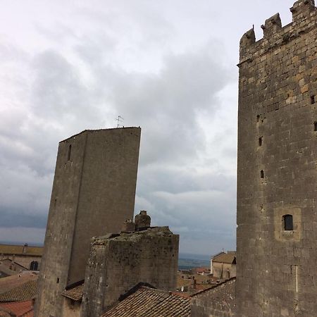 Palazzo Castelleschi Villa Tarquinia Exteriör bild